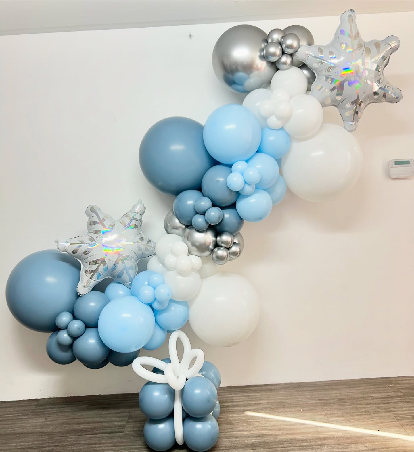 Balloon garland by metre