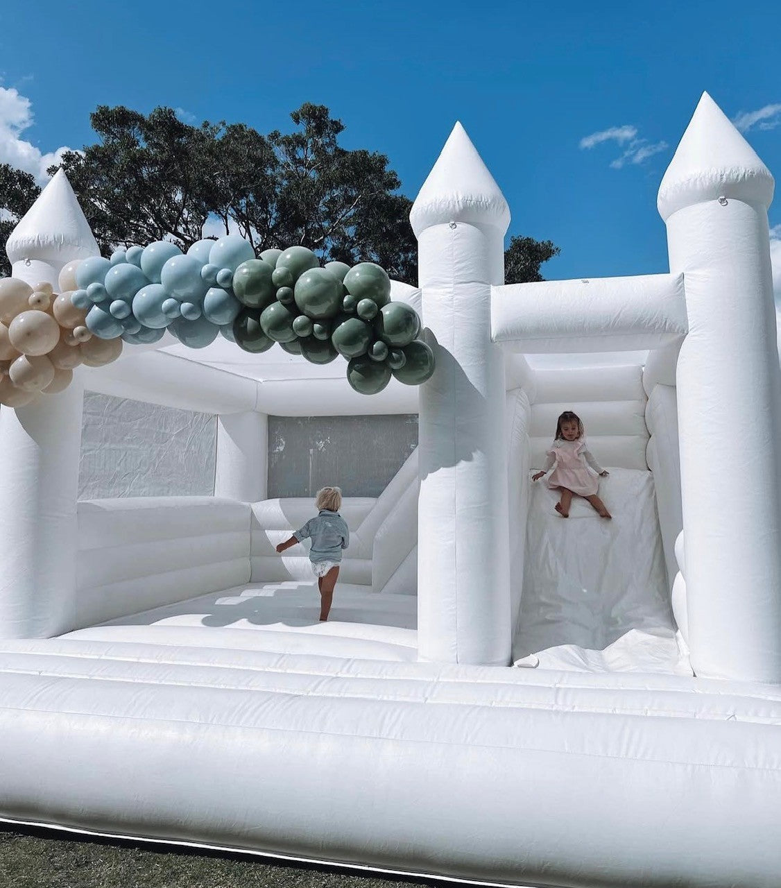 4.5mx4.5m White Jumping Castle Slide Combo