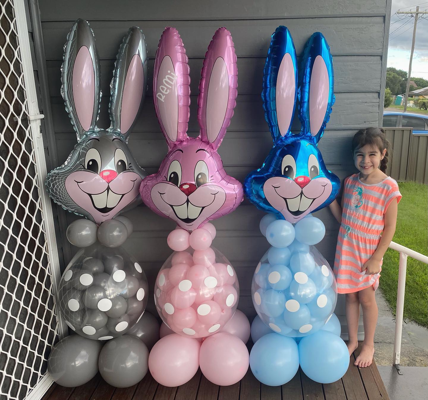 ***Pre-order*** Easter Bunny Pop Me Balloon