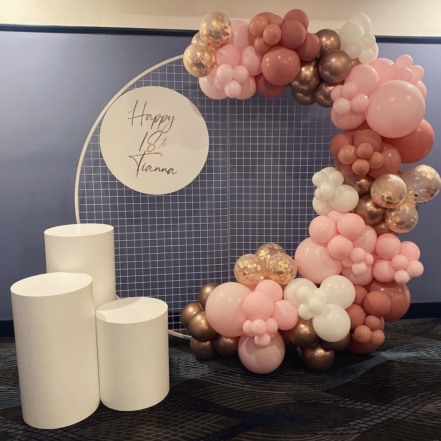 Deluxe Balloon Garland